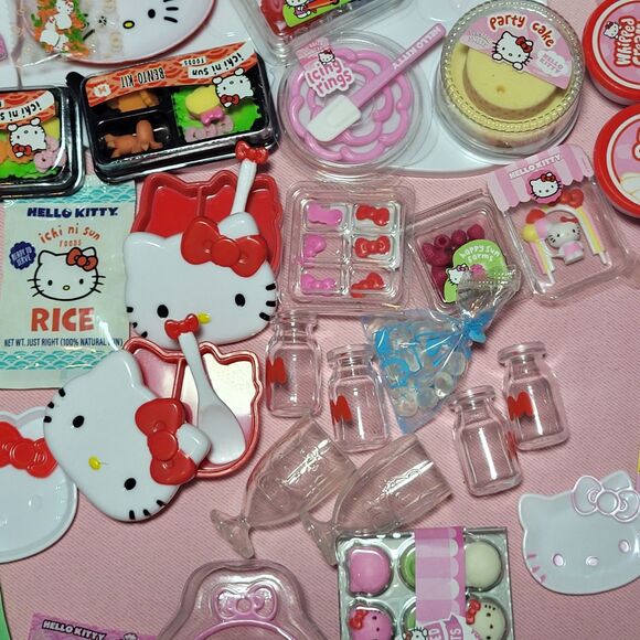 Hello Kitty MGA Make it Miniverse Food Lot Sanrio Parts Toy Barbie Y2K Miniature - Picture 16 of 16